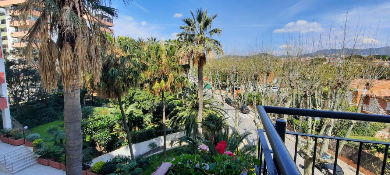 Bright Apartment Near The Beach And Barcelona By Train Masnou Eksteriør bilde
