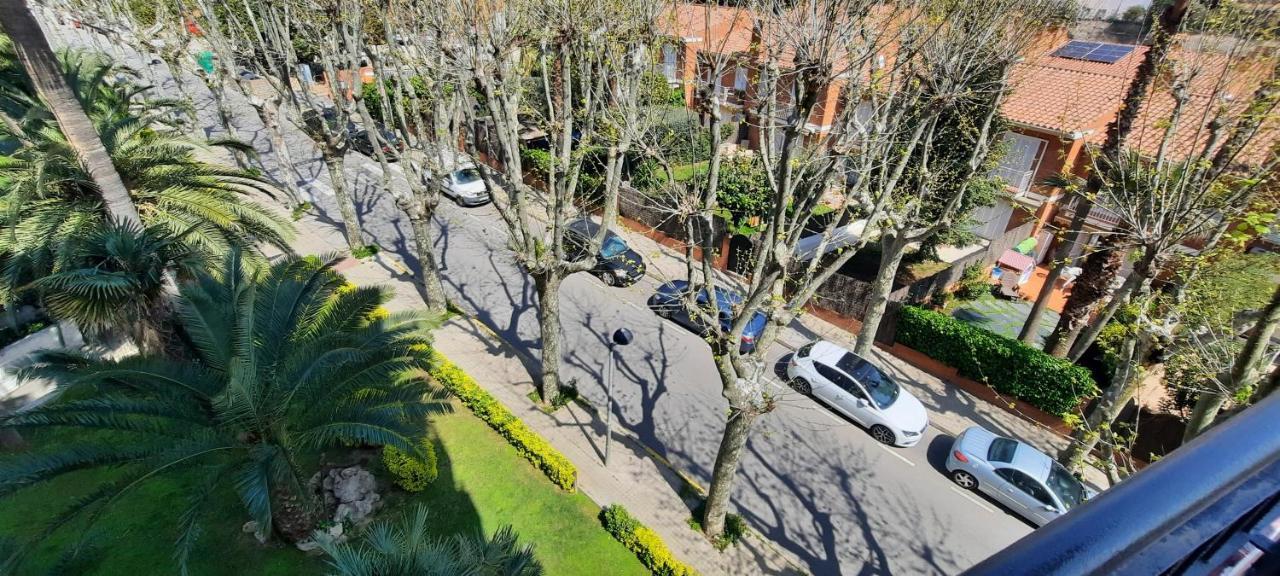 Bright Apartment Near The Beach And Barcelona By Train Masnou Eksteriør bilde