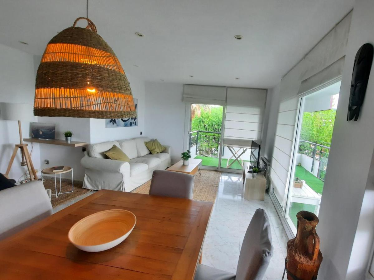 Bright Apartment Near The Beach And Barcelona By Train Masnou Eksteriør bilde