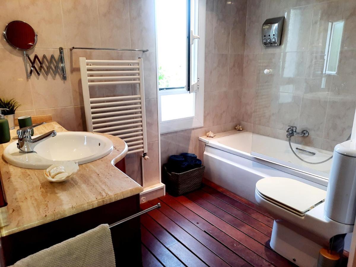 Bright Apartment Near The Beach And Barcelona By Train Masnou Eksteriør bilde