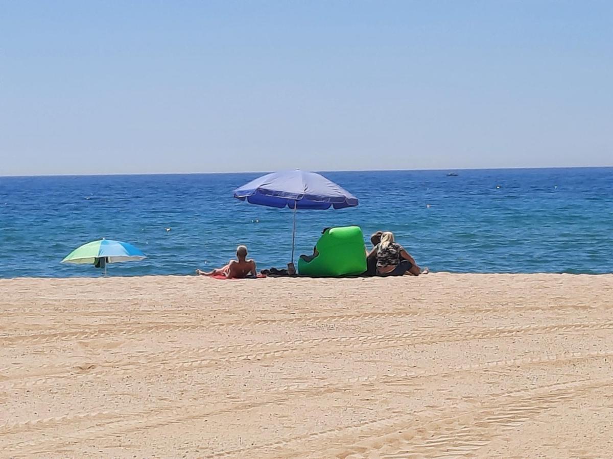 Bright Apartment Near The Beach And Barcelona By Train Masnou Eksteriør bilde