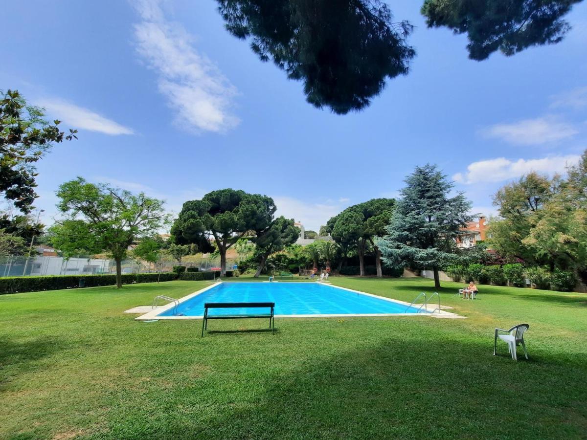 Bright Apartment Near The Beach And Barcelona By Train Masnou Eksteriør bilde